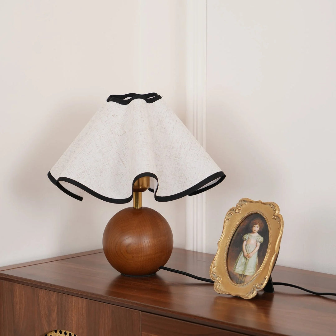 Rzeźbiarska lampa stołowa Wave – widok produktu 36 | Nuvira Home