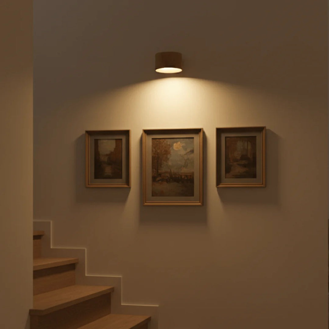 Skandynawska drewniana regulowana lampa ścienna – widok produktu 2 | Nuvira Home