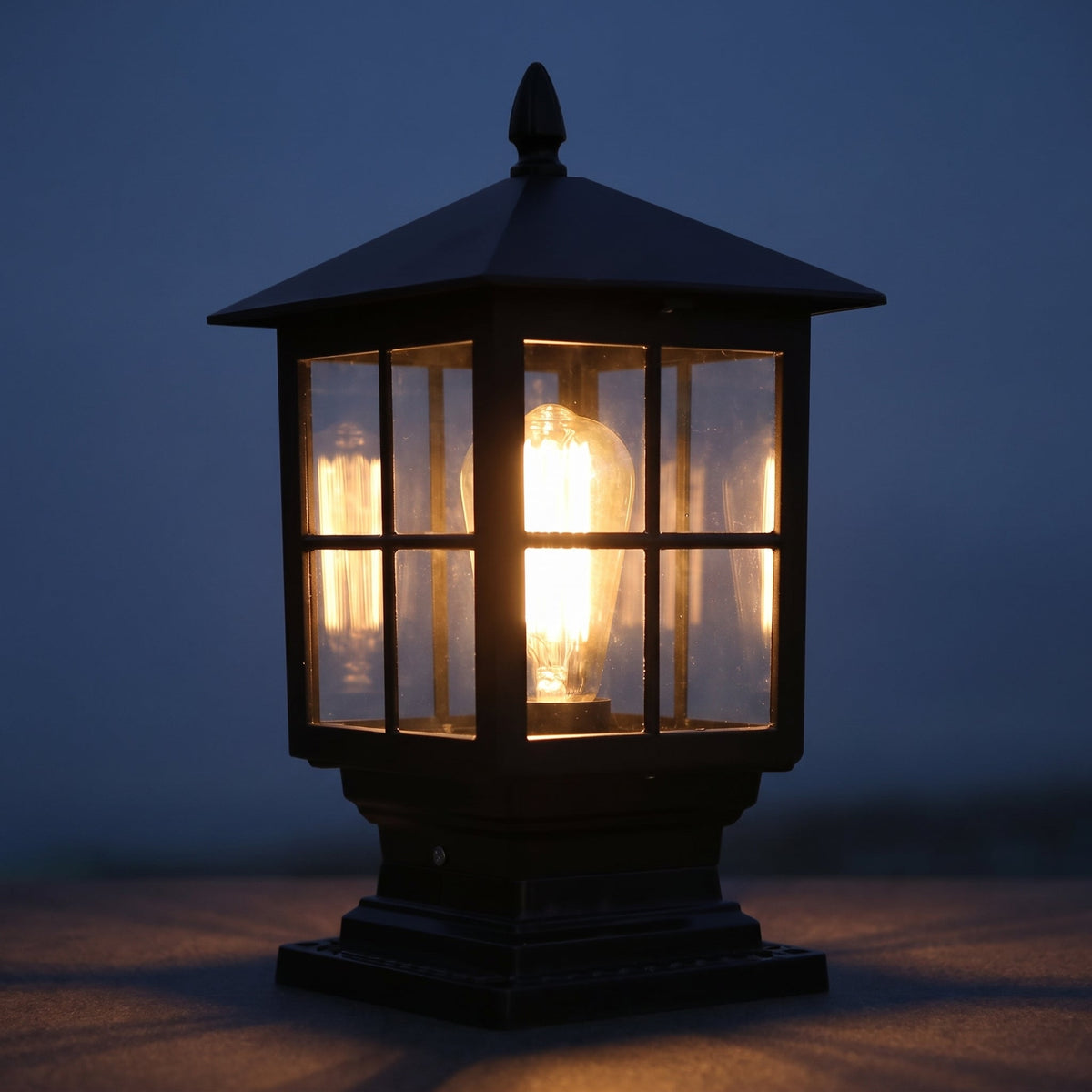 Solarna Lampa Słupkowa na Bramę – widok produktu 2 | Nuvira Home
