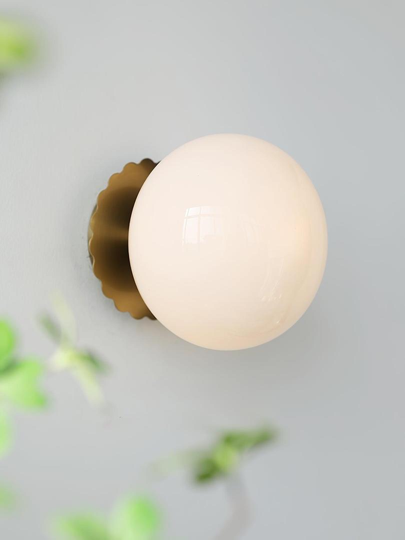 Szklana Lampa Ścienna W Kształcie Kuli – widok produktu 21 | Nuvira Home