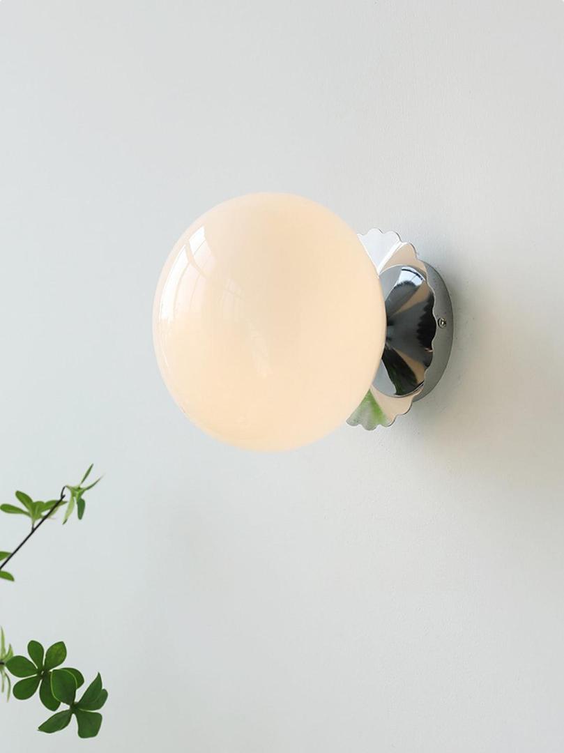 Szklana Lampa Ścienna W Kształcie Kuli – widok produktu 25 | Nuvira Home