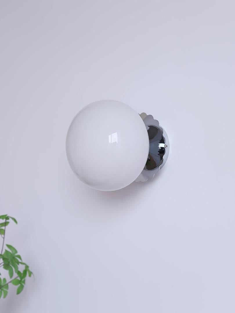 Szklana Lampa Ścienna W Kształcie Kuli – widok produktu 30 | Nuvira Home