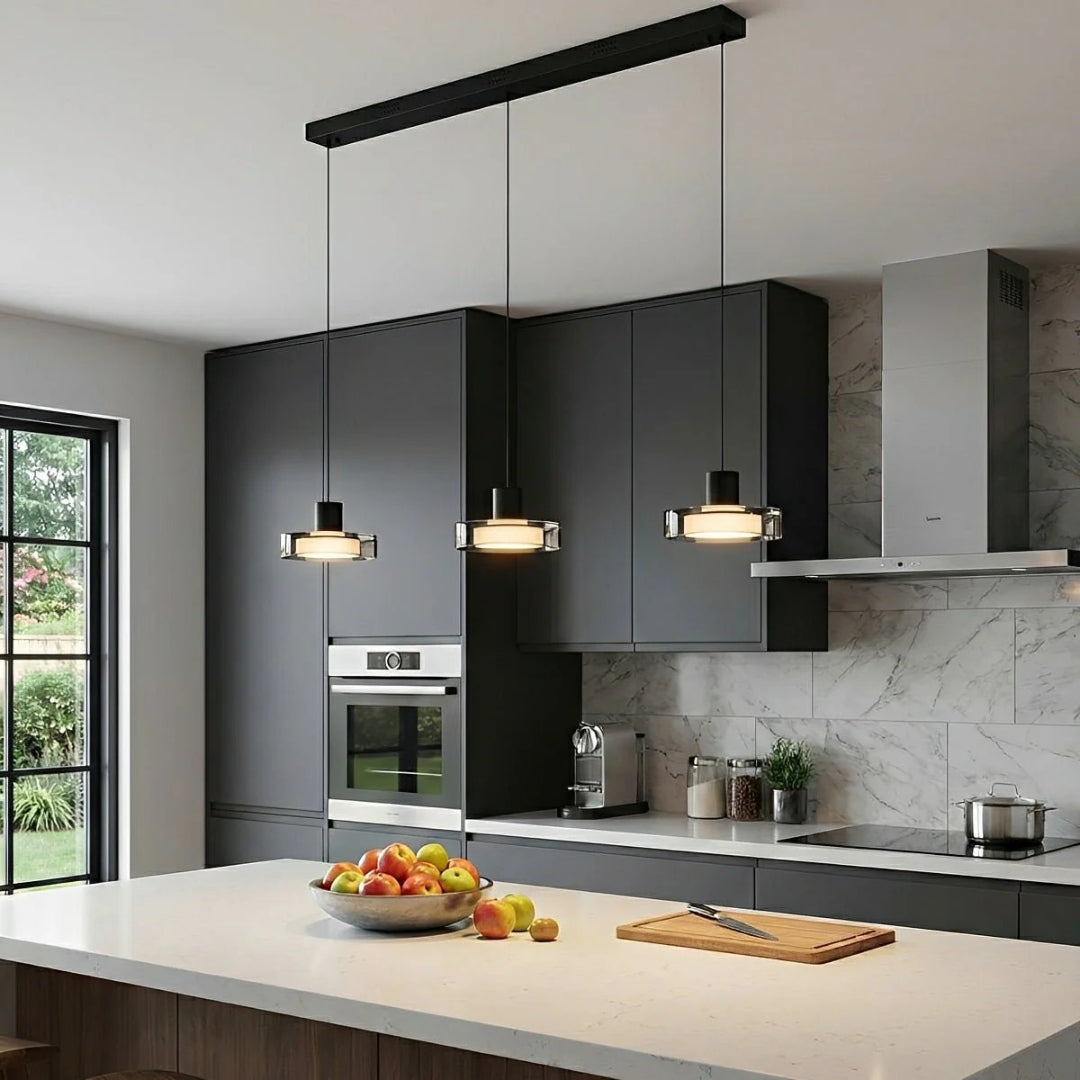 Szklana lampa wisząca kuchenna z kloszem – widok produktu 12 | Nuvira Home