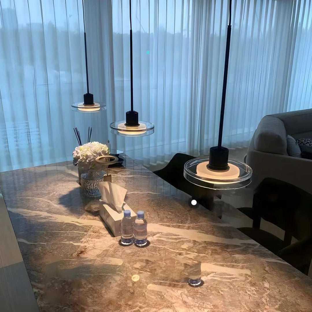 Szklana lampa wisząca kuchenna z kloszem – widok produktu 13 | Nuvira Home