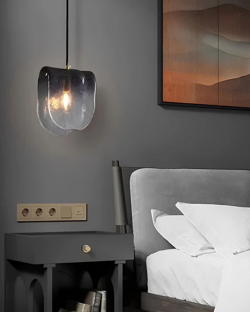Szklana lampa wisząca w nowoczesnym designie – widok produktu 5 | Nuvira Home