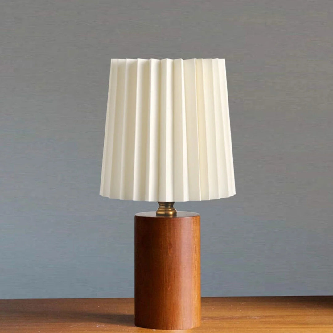 Vintage plisowana lampka stołowa z tkaniny – widok produktu 6 | Nuvira Home