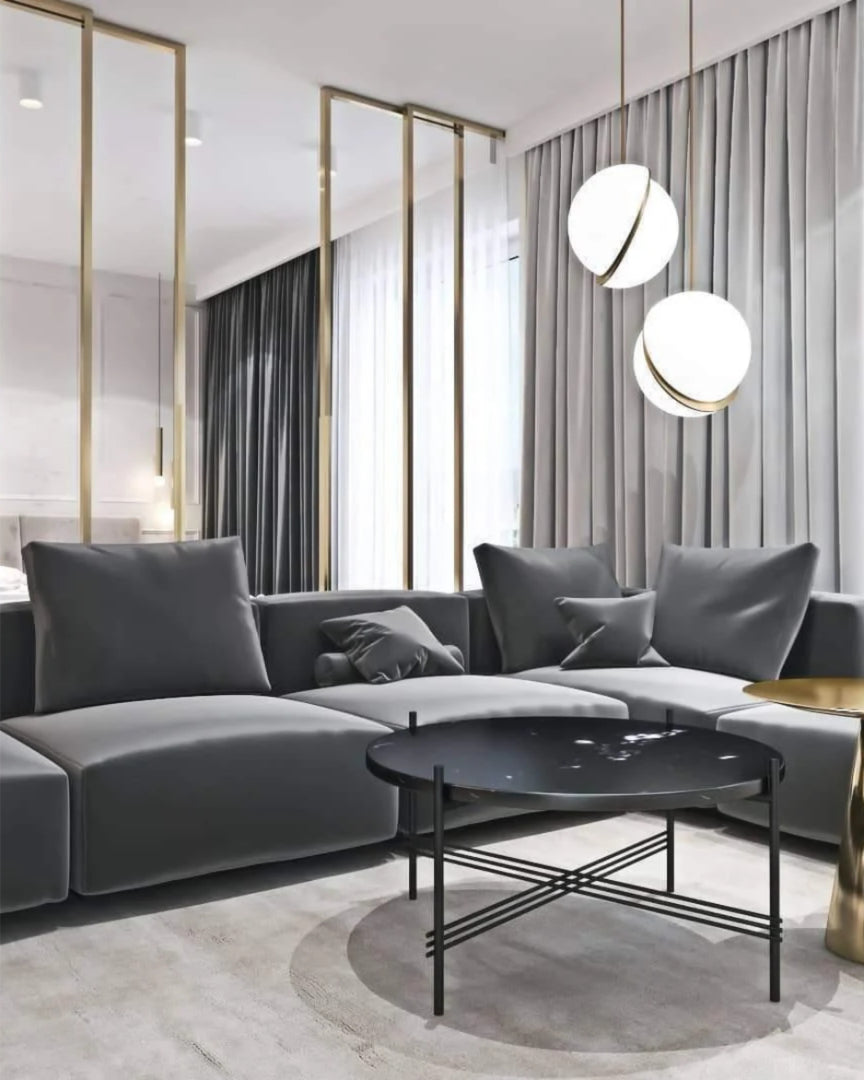 Wisząca lampa z kulą szklaną w minimalistycznym stylu – widok produktu 6 | Nuvira Home
