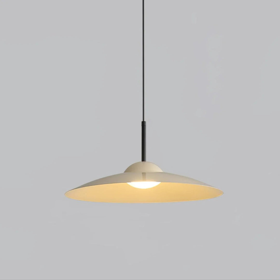 Wisząca lampa z naturalnego drewna w kształcie kopuły – widok produktu 9 | Nuvira Home