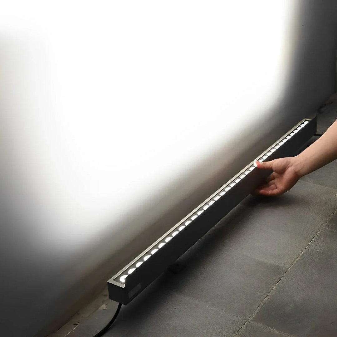 Wodoodporna lampa ścienna LED typu wall washer – widok produktu 2 | Nuvira Home