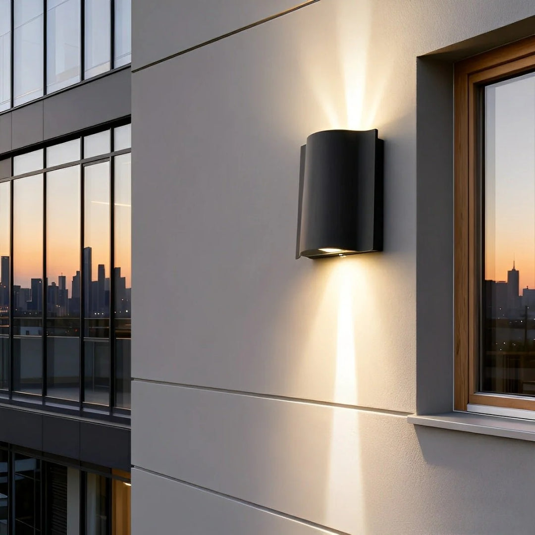 Zewnętrzna lampa ścienna LED Up Down – widok produktu 5 | Nuvira Home