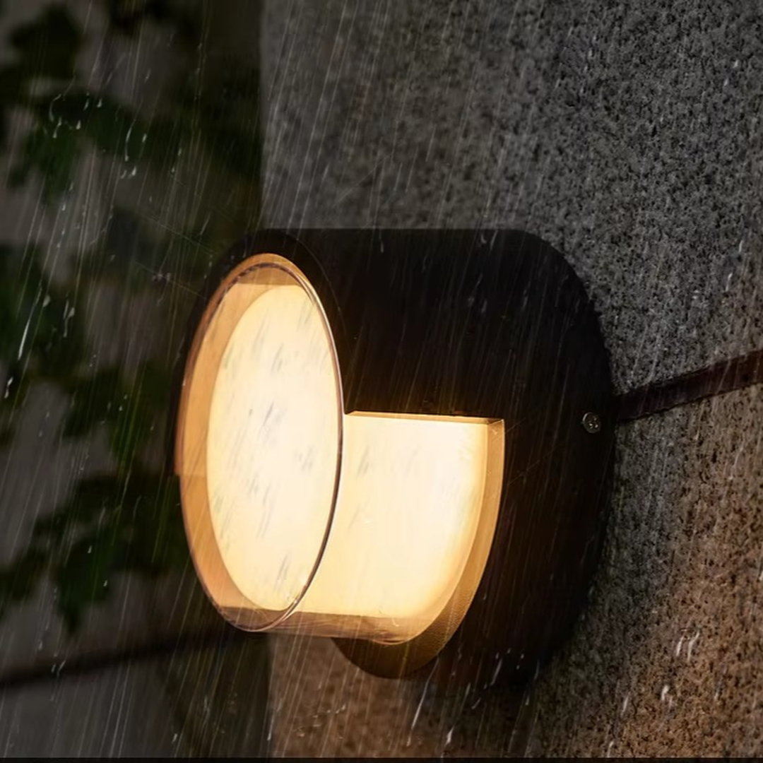 Zewnętrzna Lampa Ścienna LED Z Czujnikiem Ruchu – widok produktu 1 | Nuvira Home