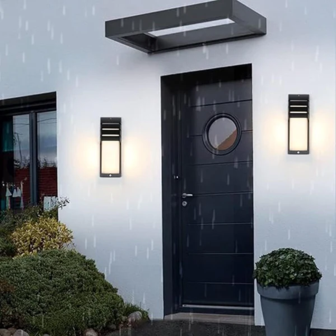 Zewnętrzna Lampa Ścienna z Czujnikiem – Nowoczesny Design – widok produktu 4 | Nuvira Home