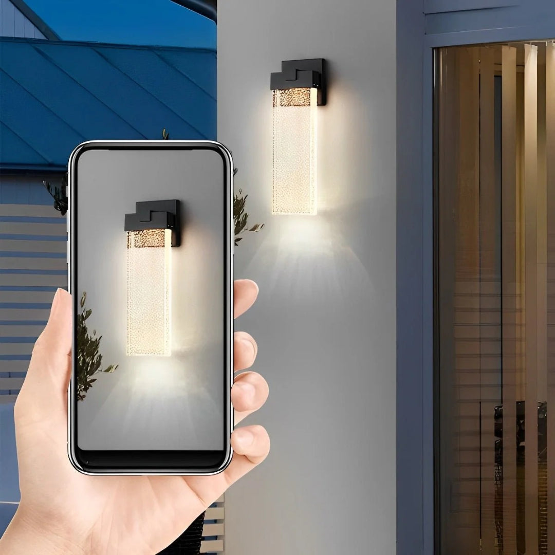 Zewnętrzna lampa ścienna z kryształową bańką – widok produktu 11 | Nuvira Home
