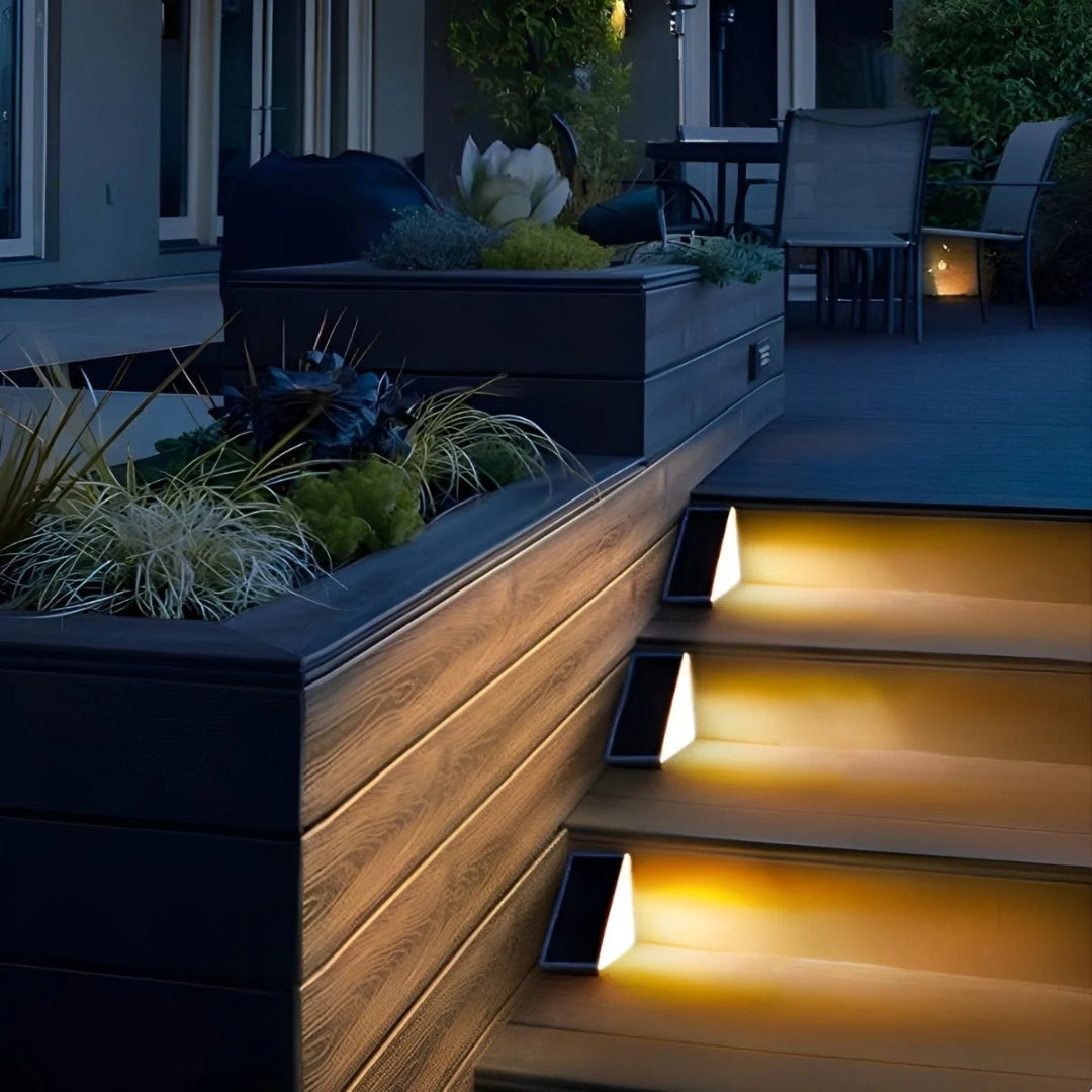 Zewnętrzna solarna lampa schodowa LED – widok produktu 1 | Nuvira Home