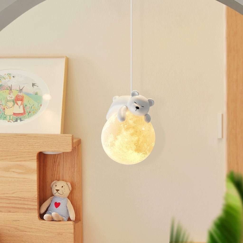 Lampa Wisząca ze Śpiącym Misiem i Kulą Księżyca, do Pokoju Dziecięcego