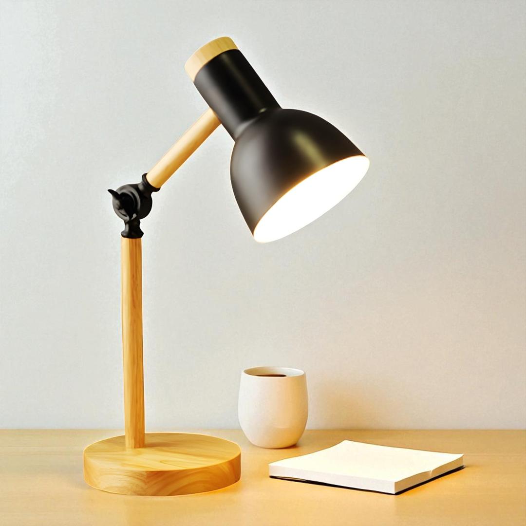 Nordycka Drewniana Lampa Biurkowa | LED