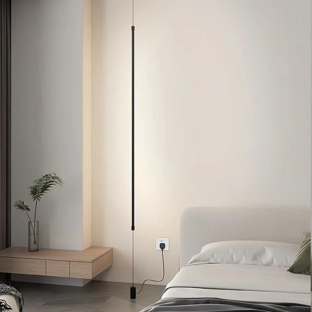 Architektoniczna stożkowa lampa podłogowa