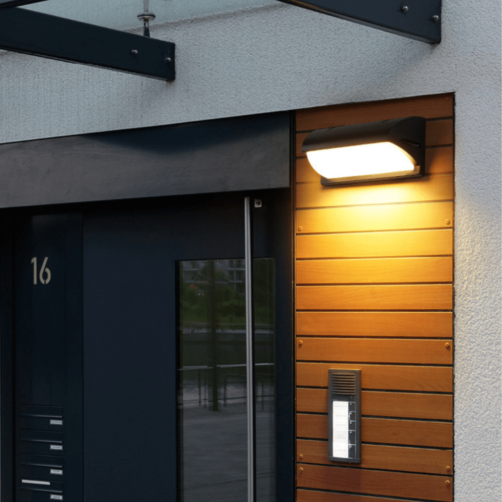 Zewnętrzny Kinkiet LED z Czujnikiem Ruchu IP65, Aluminium, do Ogrodu