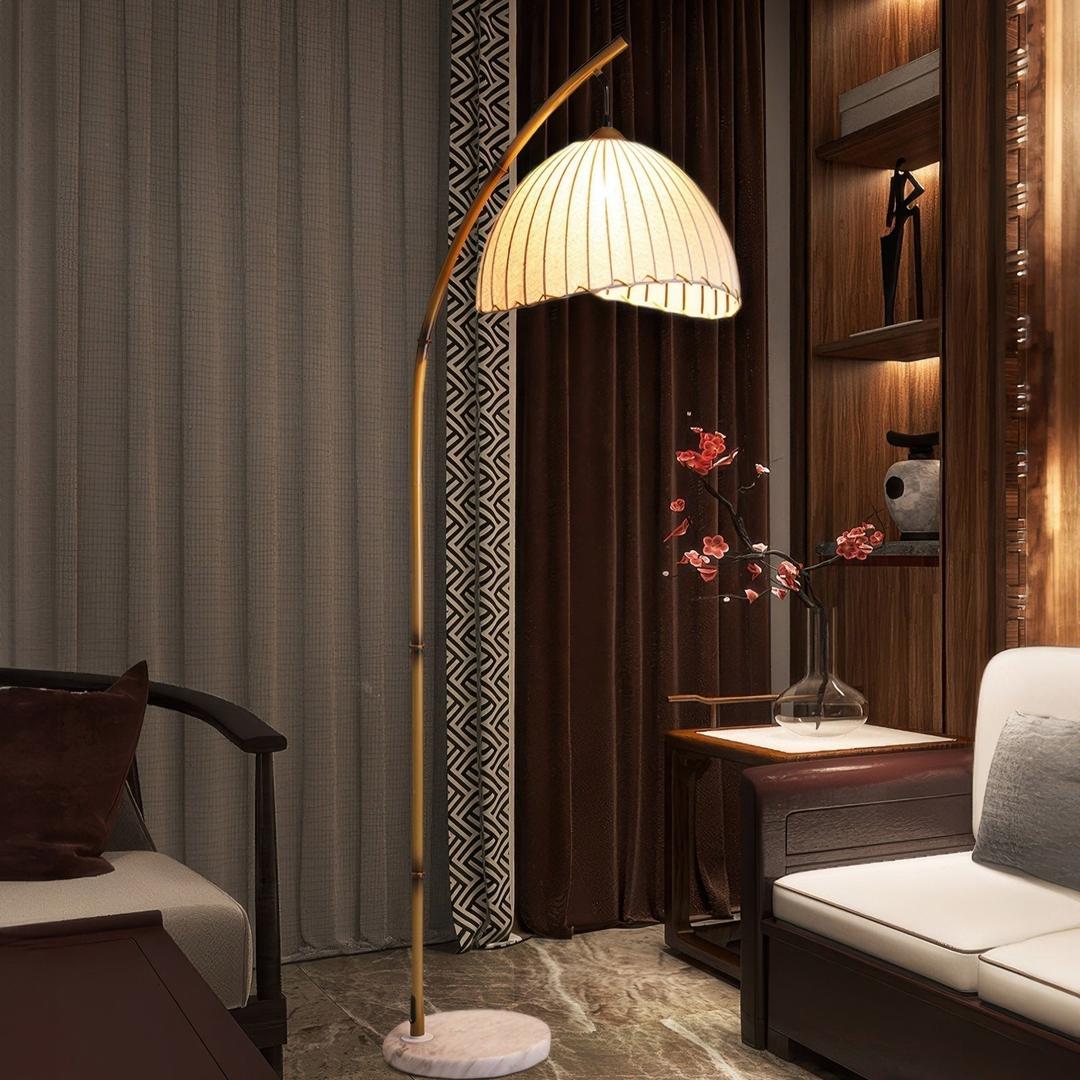 Bambusowa Lampa Podłogowa Zen Do Naturalnych Wnętrz – widok produktu 2 | Nuvira Home