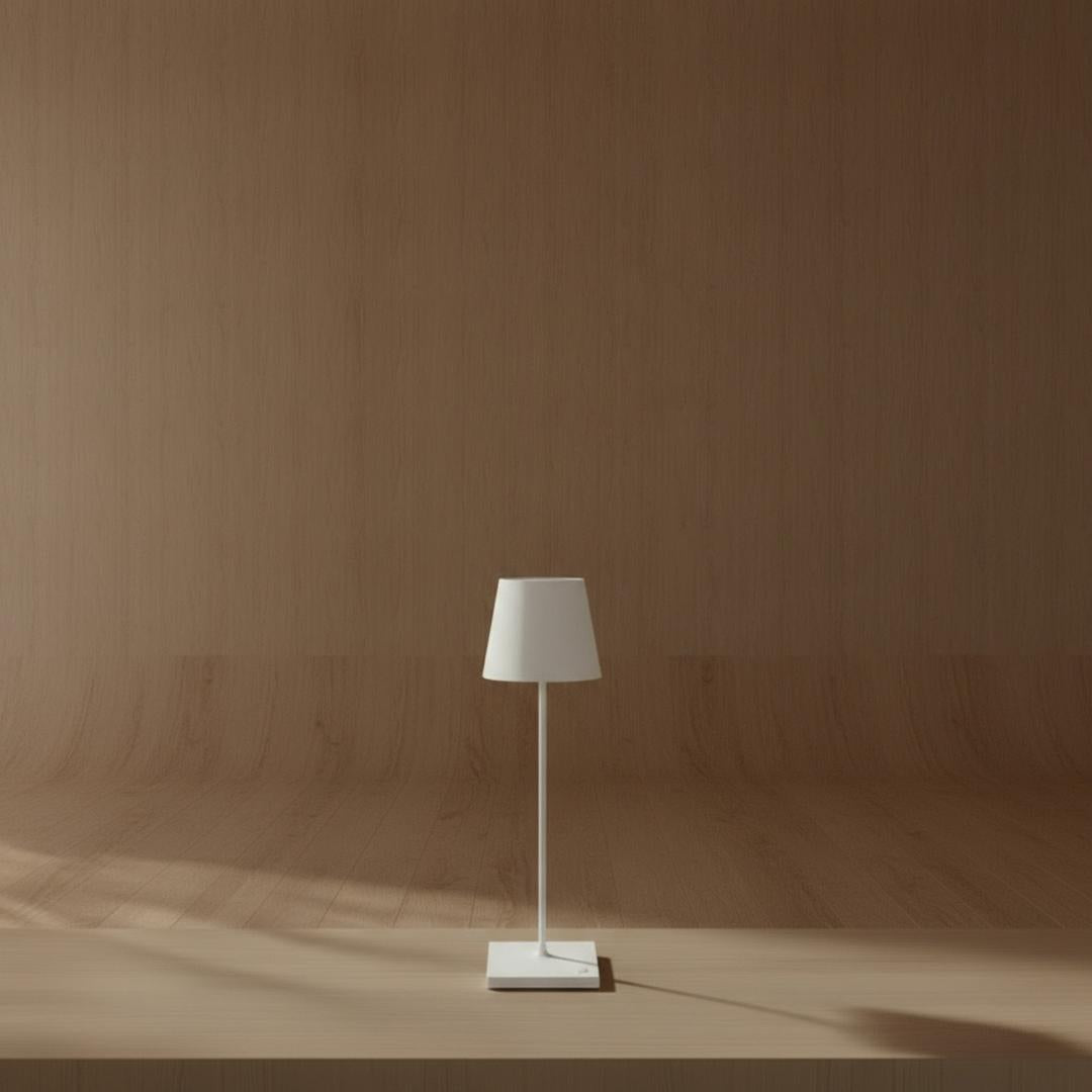 Bezprzewodowa Lampa Stołowa – Ładowalna – widok produktu 6 | Nuvira Home