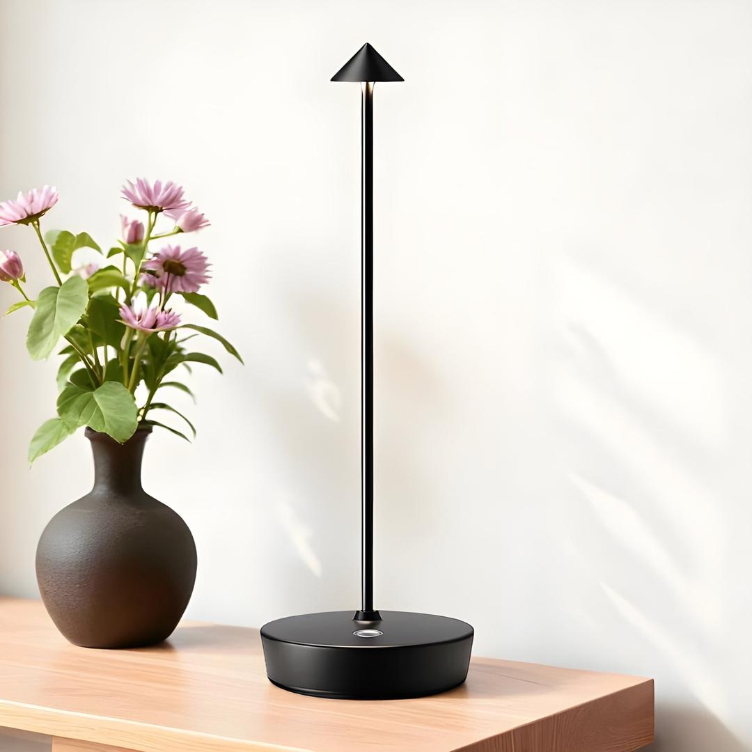 Bezprzewodowa Lampa Stołowa LED – Przenośna – widok produktu 1 | Nuvira Home
