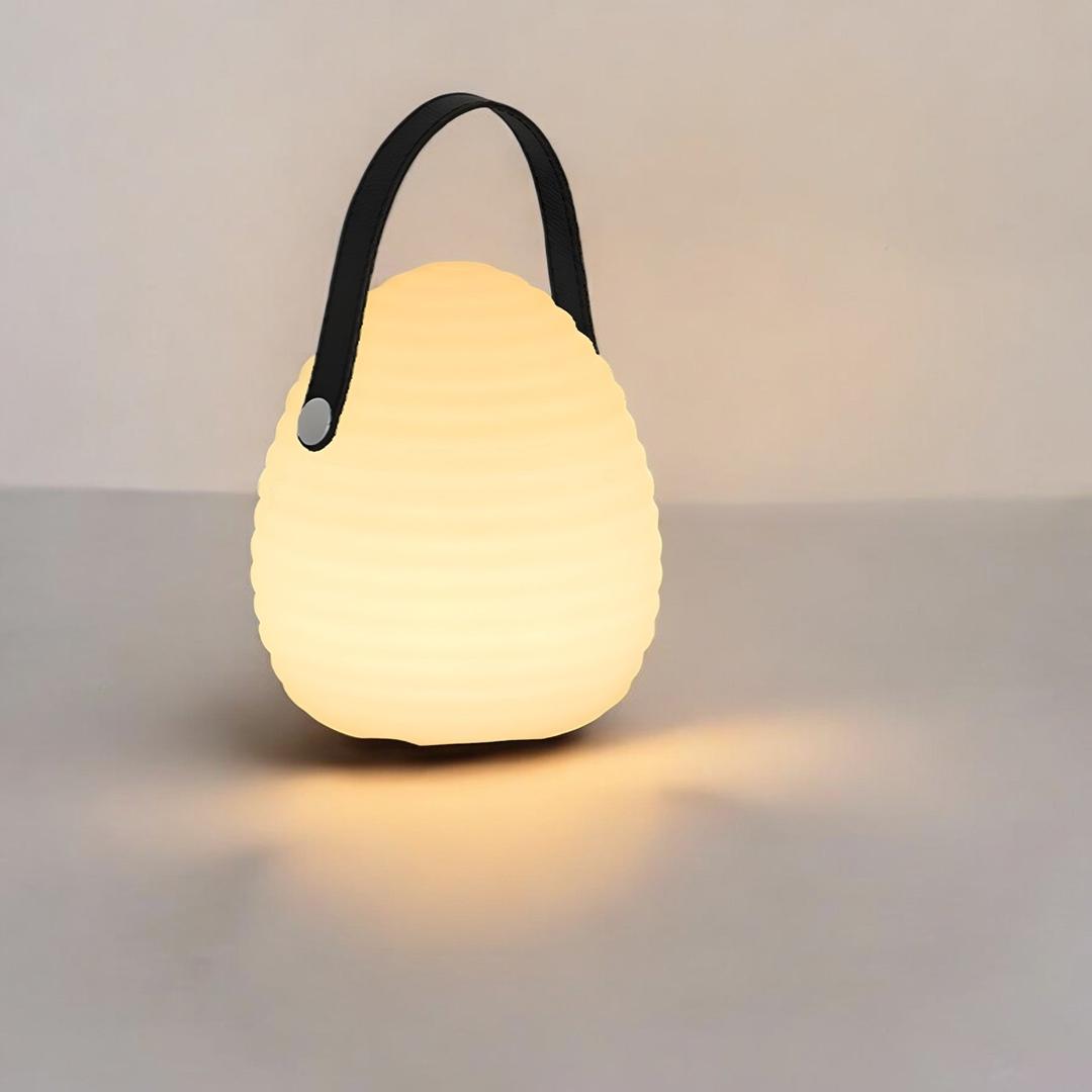 Bezprzewodowa Lampa Zewnętrzna LED – Przenośna – widok produktu 2 | Nuvira Home