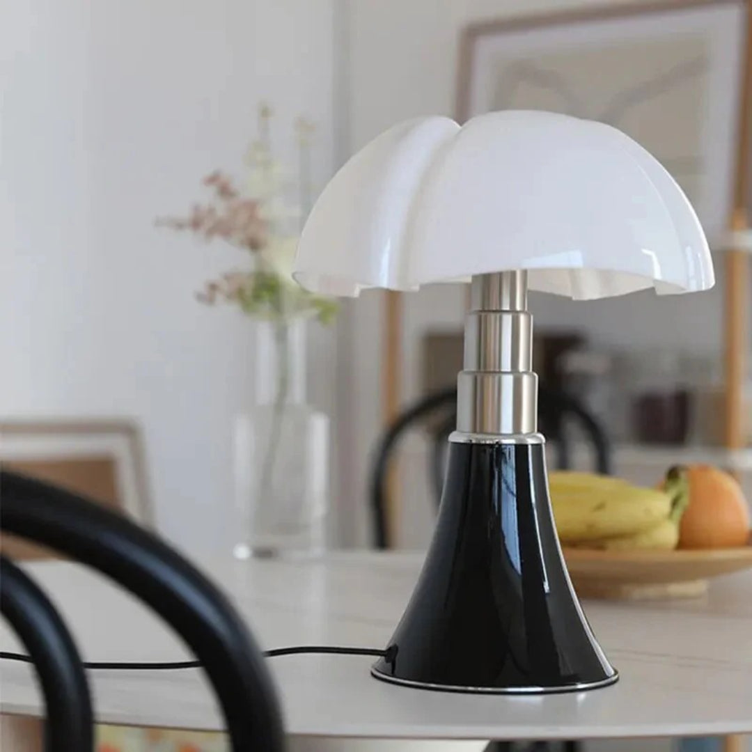 Dekoracyjna lampka stołowa z kwiatowego szkła – widok produktu 7 | Nuvira Home