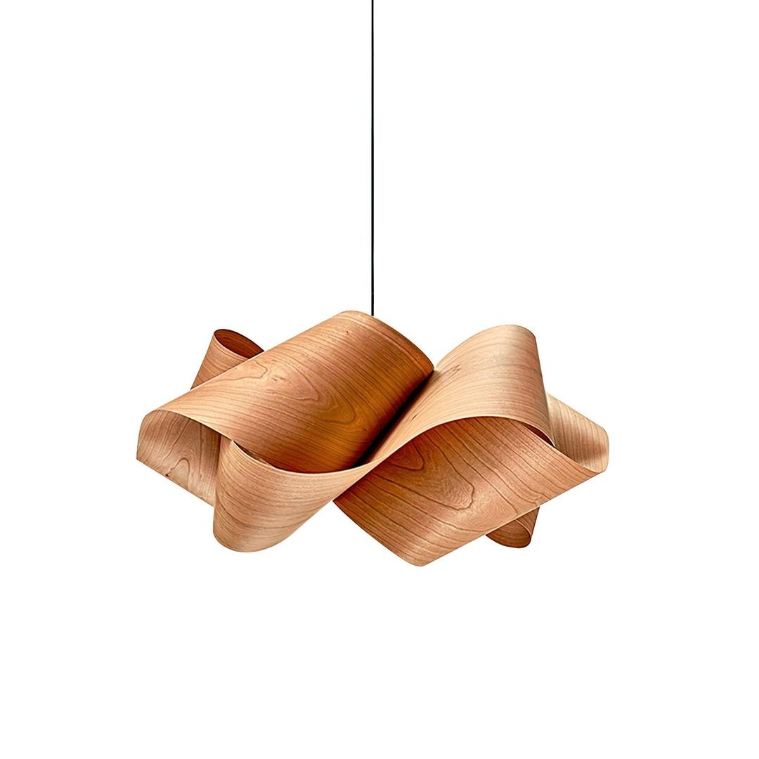 Drewniana Lampa Wisząca O Zakrzywionej Formie – widok produktu 24 | Nuvira Home