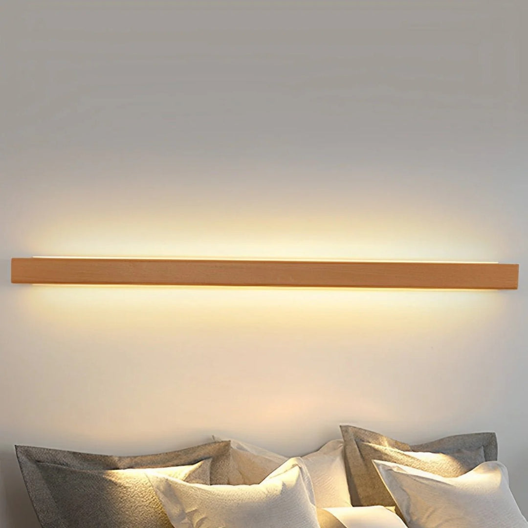 Drewniana liniowa lampa ścienna LED – widok produktu 3 | Nuvira Home
