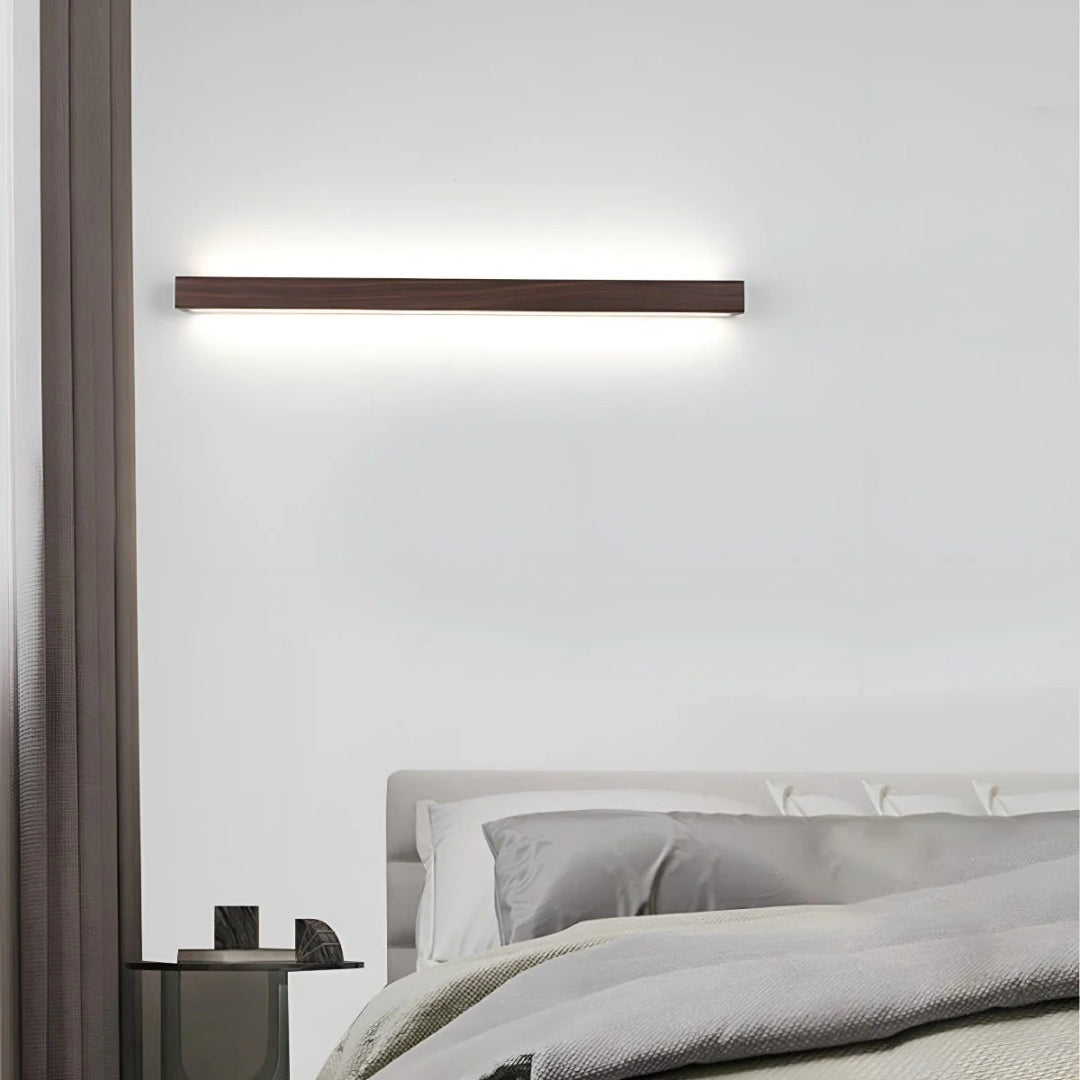 Drewniana liniowa lampa ścienna LED – widok produktu 8 | Nuvira Home