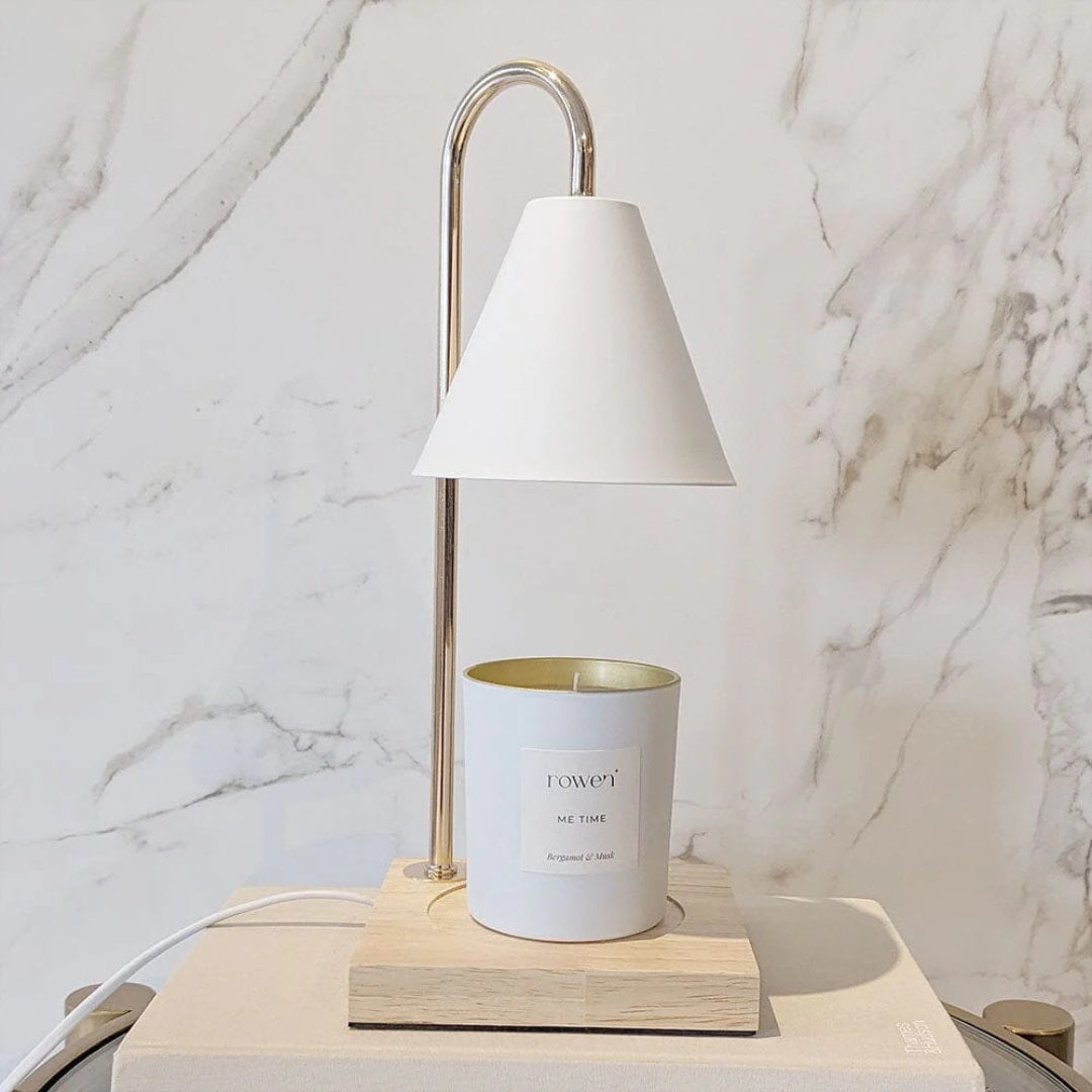Elegancka metalowa lampa do podgrzewania świec – widok produktu 2 | Nuvira Home