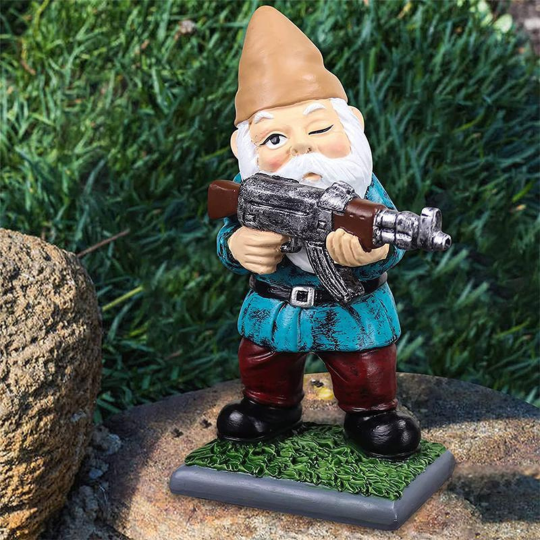 Figurka Ogrodowa Krasnal w Stroju Wojskowym – widok produktu 8 | Nuvira Home