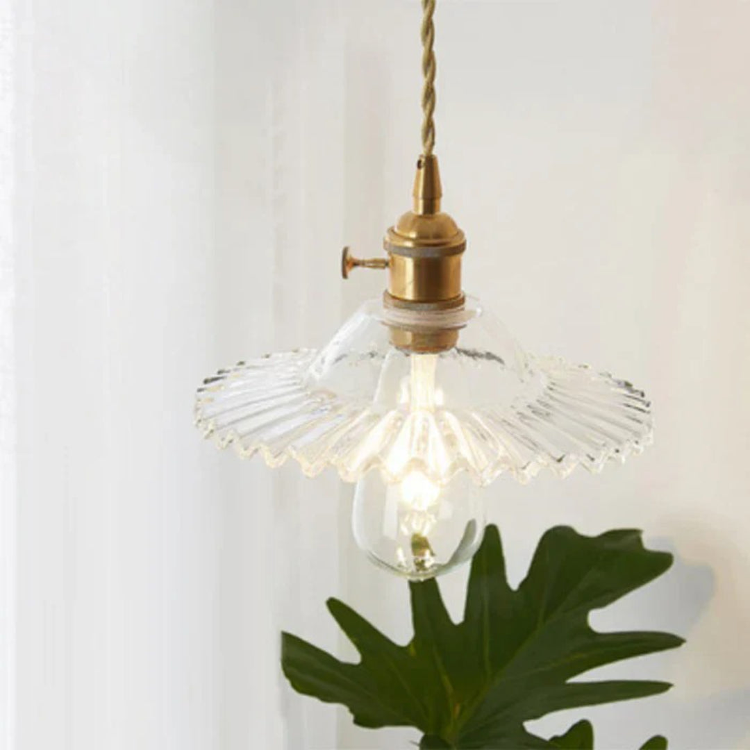 Industrialna lampa wisząca ze żłobionego szkła – widok produktu 8 | Nuvira Home