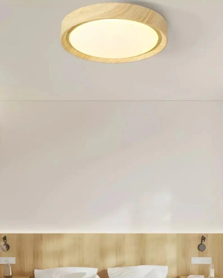 Japandi okrągła drewniana lampa sufitowa – widok produktu 4 | Nuvira Home