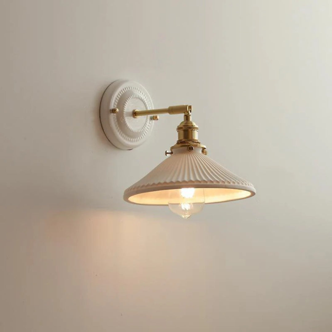 Japońska ceramiczno-mosiężna lampa ścienna – widok produktu 5 | Nuvira Home