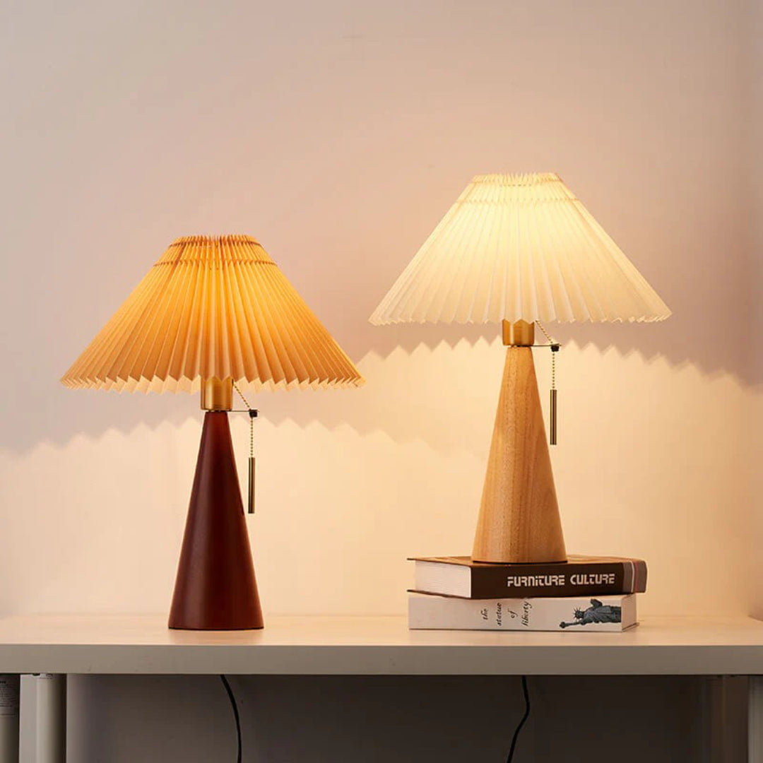 Japońska drewniana plisowana lampka stołowa – widok produktu 8 | Nuvira Home