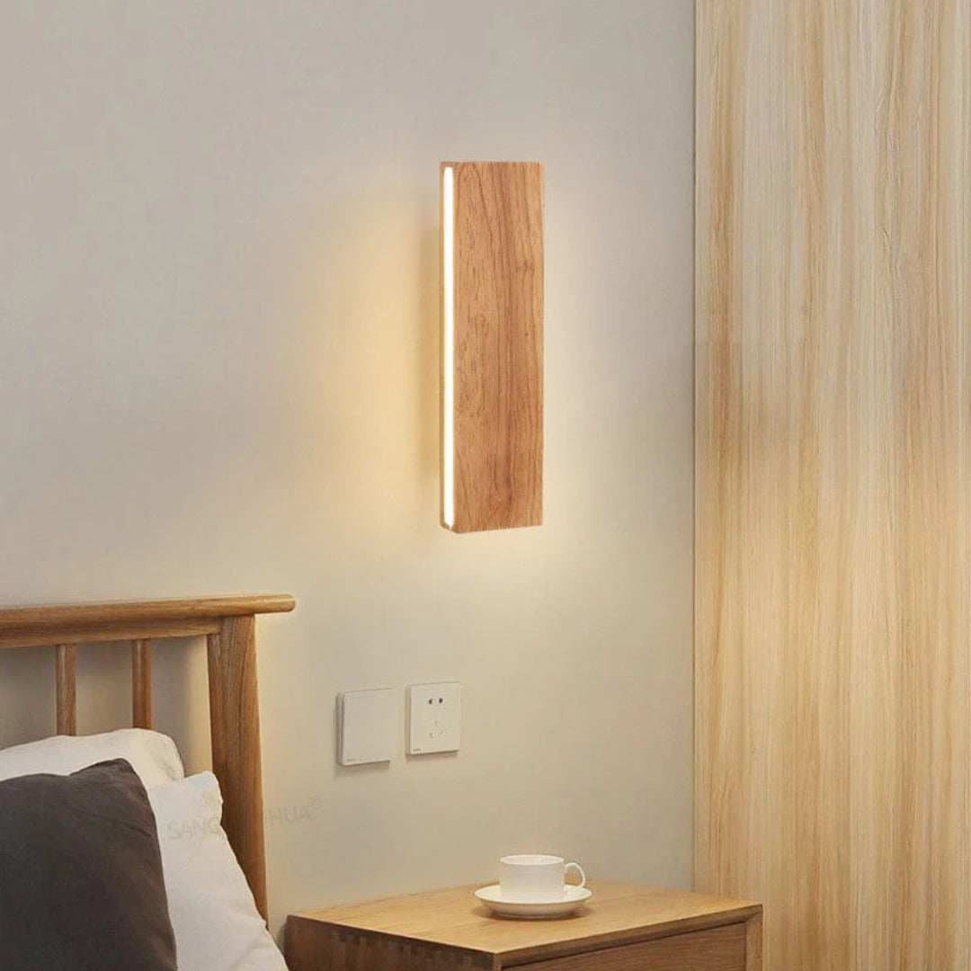 Japońska prostokątna drewniana lampa ścienna – widok produktu 3 | Nuvira Home