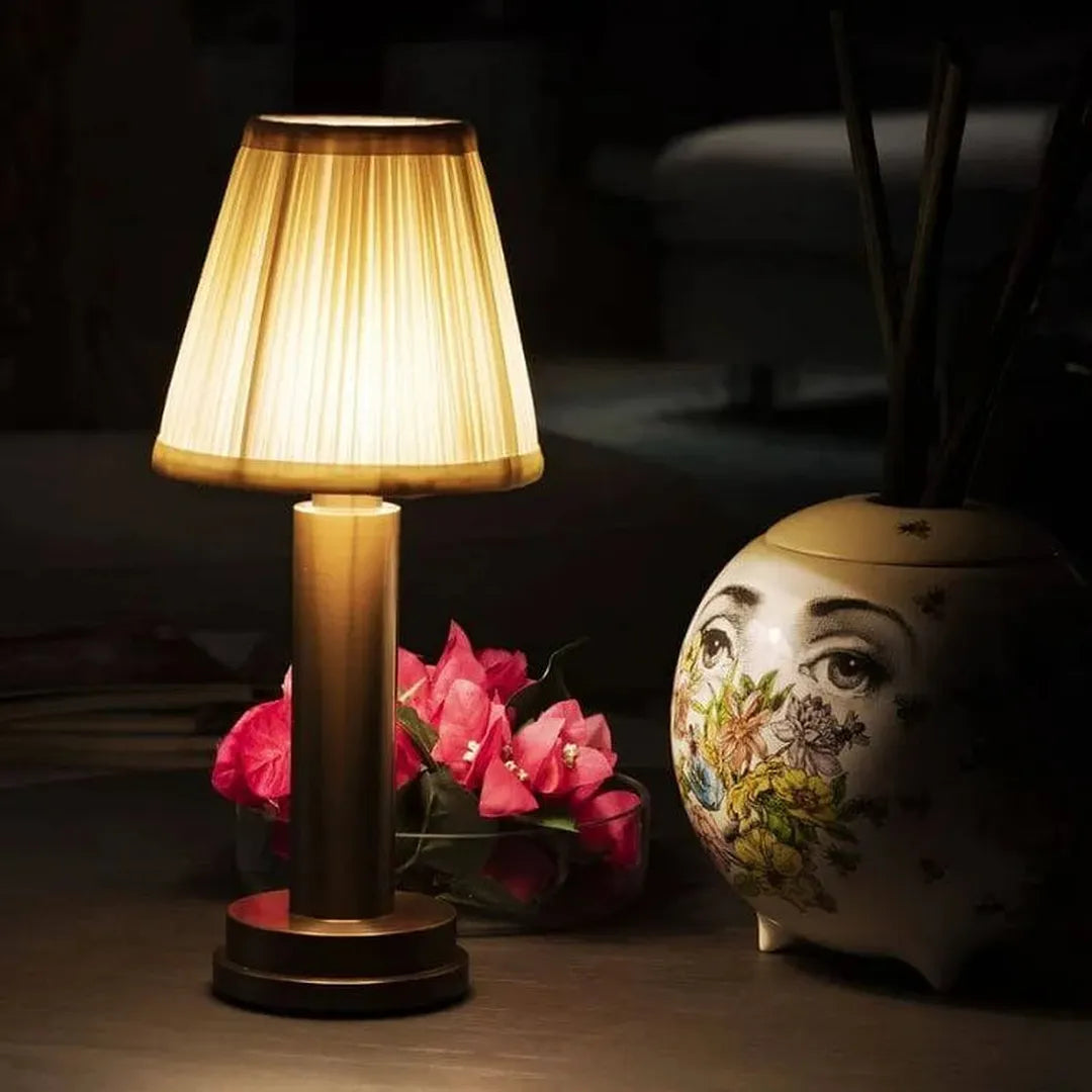 Jedwabna Lampa Stołowa LED – widok produktu 31 | Nuvira Home