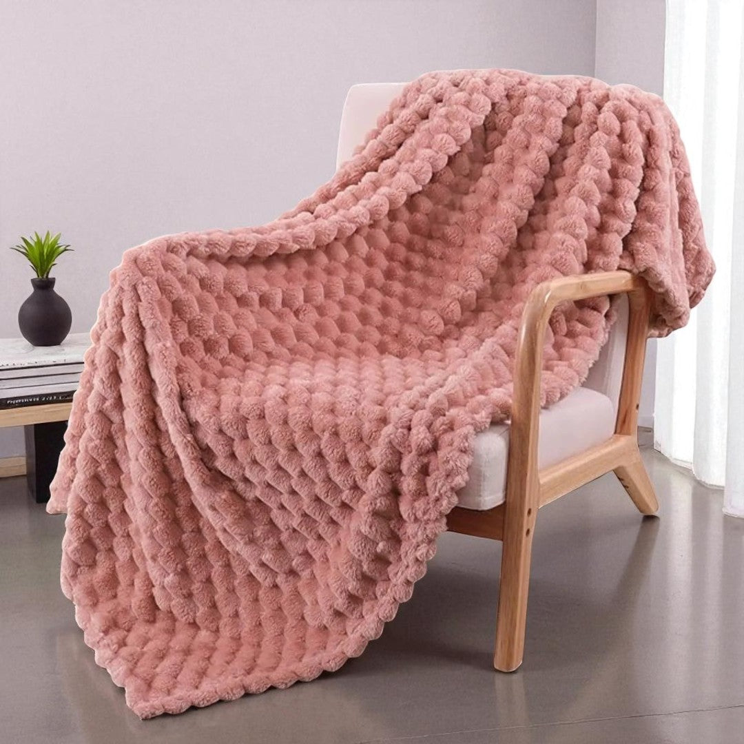 Koc Komfortowy Do Salonu – Plusz – widok produktu 2 | Nuvira Home
