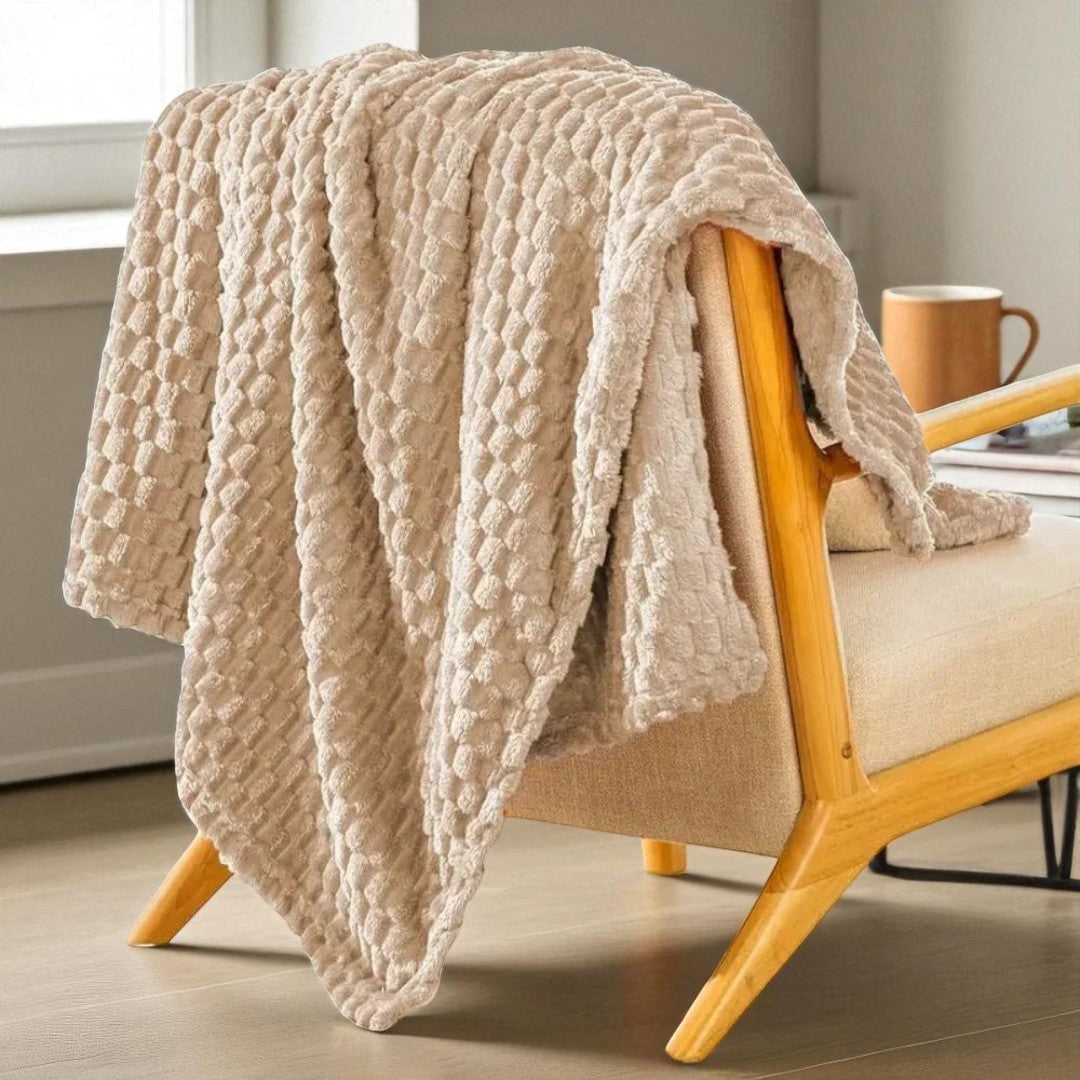 Koc Komfortowy Do Salonu – Plusz – widok produktu 6 | Nuvira Home