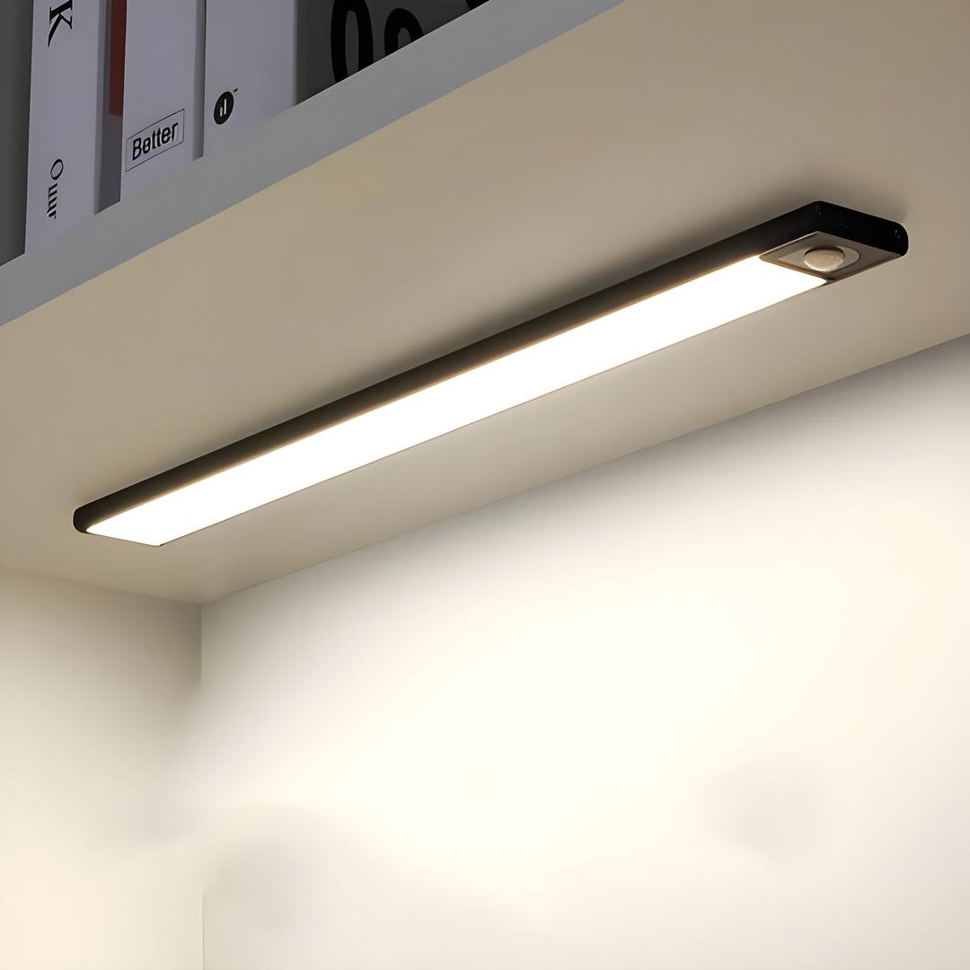 Ładowalna Lampa LED – Czujnik Ruchu – widok produktu 1 | Nuvira Home