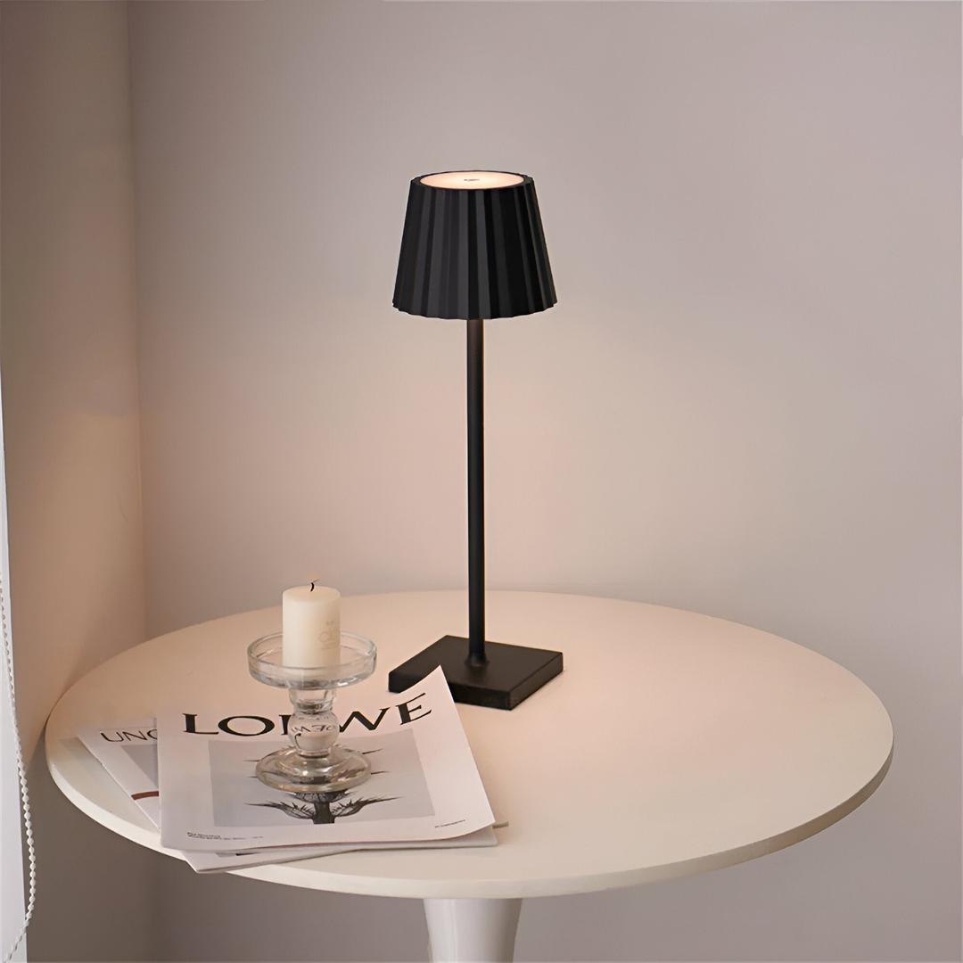 Ładowalna Lampa Stołowa LED – Bezprzewodowa – widok produktu 10 | Nuvira Home