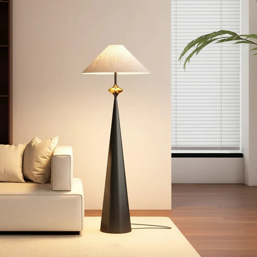 Lampa Podłogowa Japandi w Stylu Minimalistycznym – widok produktu 2 | Nuvira Home