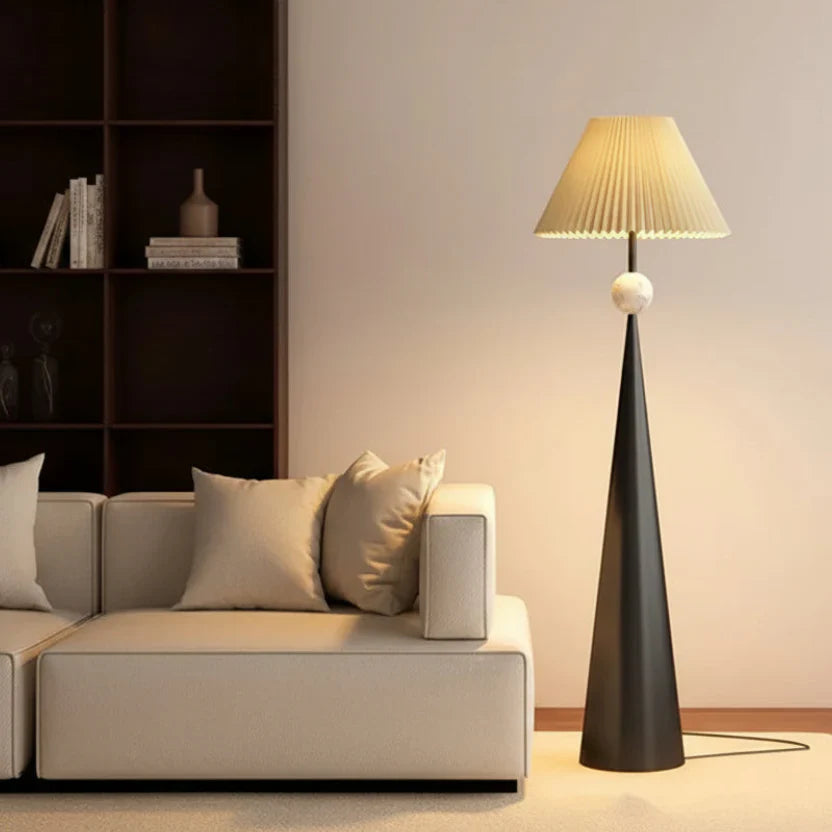 Lampa Podłogowa Japandi w Stylu Minimalistycznym – widok produktu 3 | Nuvira Home