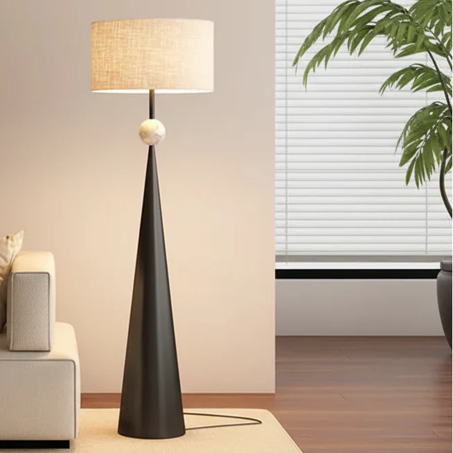 Lampa Podłogowa Japandi w Stylu Minimalistycznym – widok produktu 5 | Nuvira Home