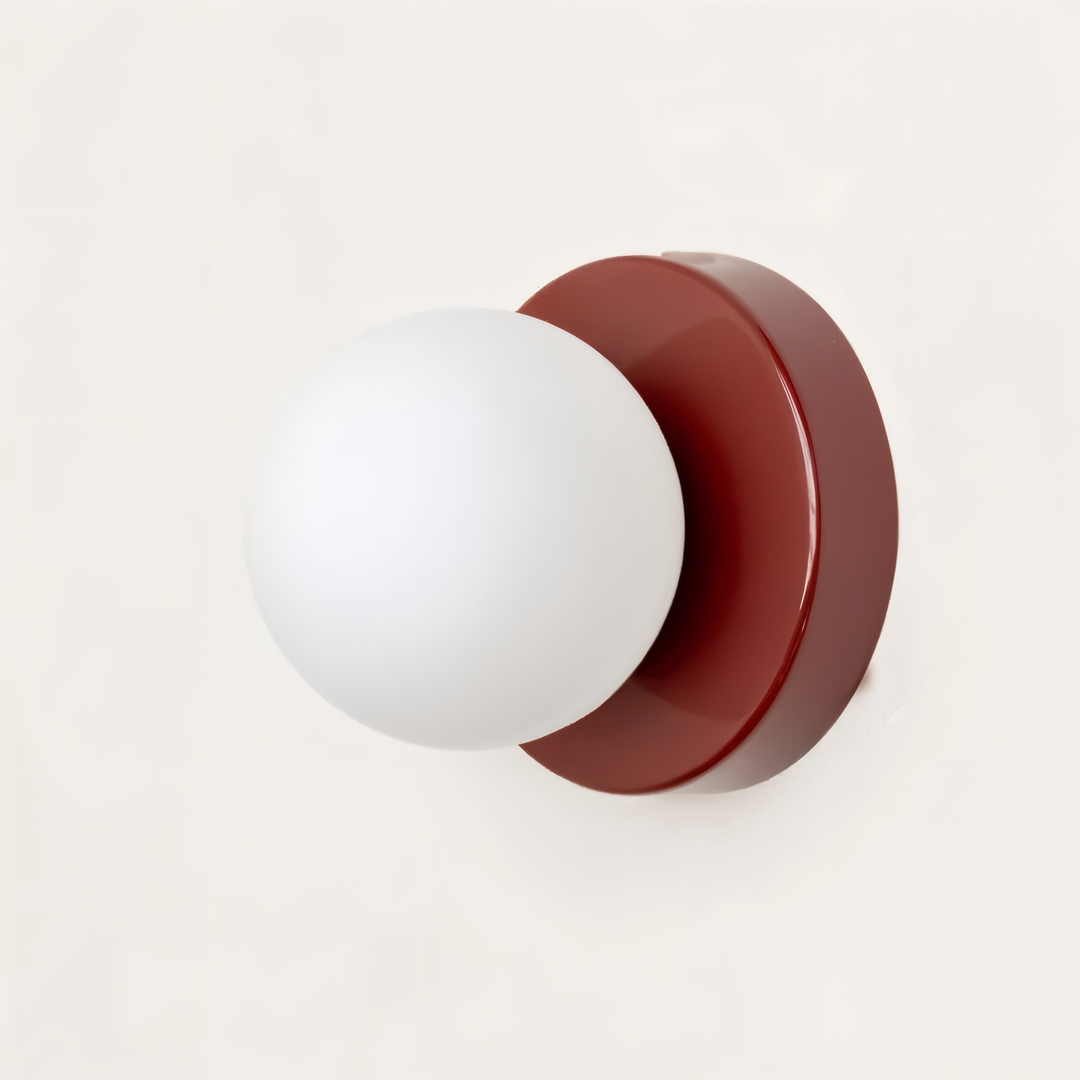 Lampa Ścienna LED – Biała Szklana Kula – widok produktu 6 | Nuvira Home