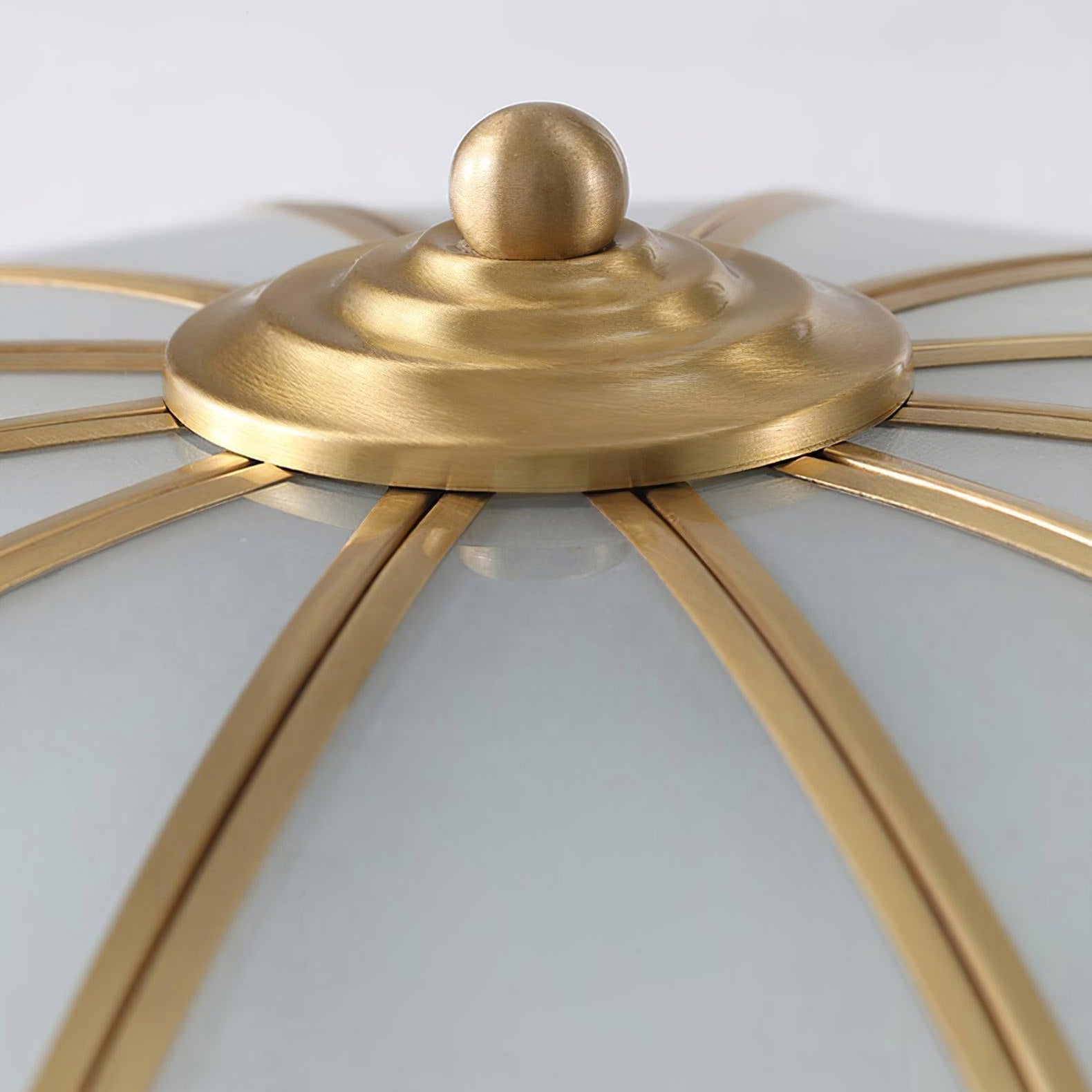 Lampa Sufitowa Art Deco w Kwiatowy Wzór ze Szkła Mrożonego – widok produktu 4 | Nuvira Home