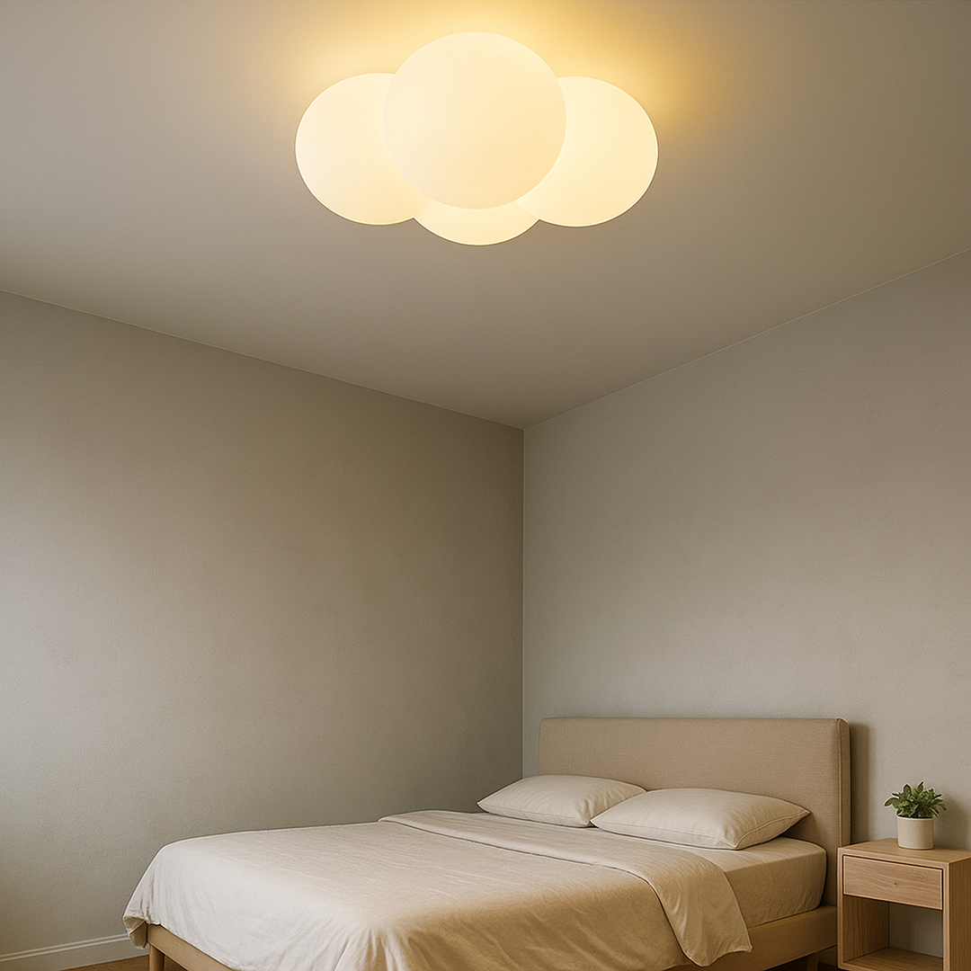 Lampa sufitowa w kształcie chmury – Nowoczesna lampa do sypialni – widok produktu 4 | Nuvira Home