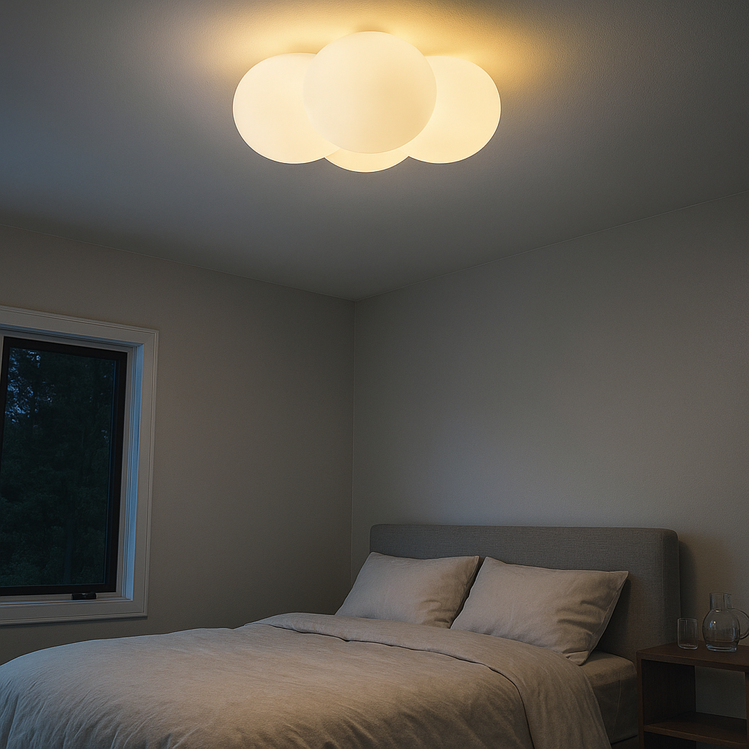 Lampa sufitowa w kształcie chmury – Nowoczesna lampa do sypialni – widok produktu 5 | Nuvira Home