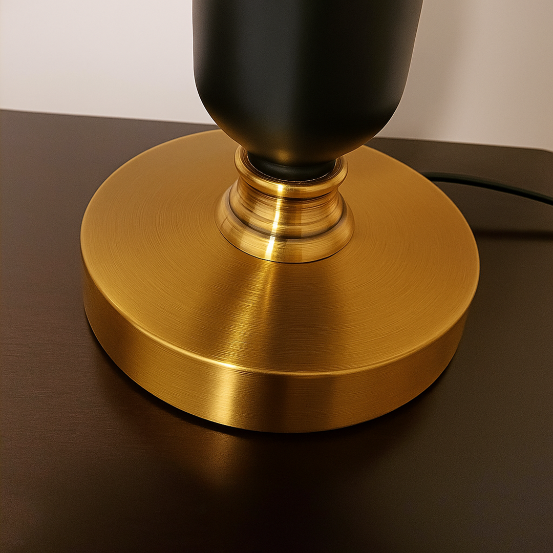 Metalowa Lampa Stołowa – Żelazo Tkanina – widok produktu 5 | Nuvira Home
